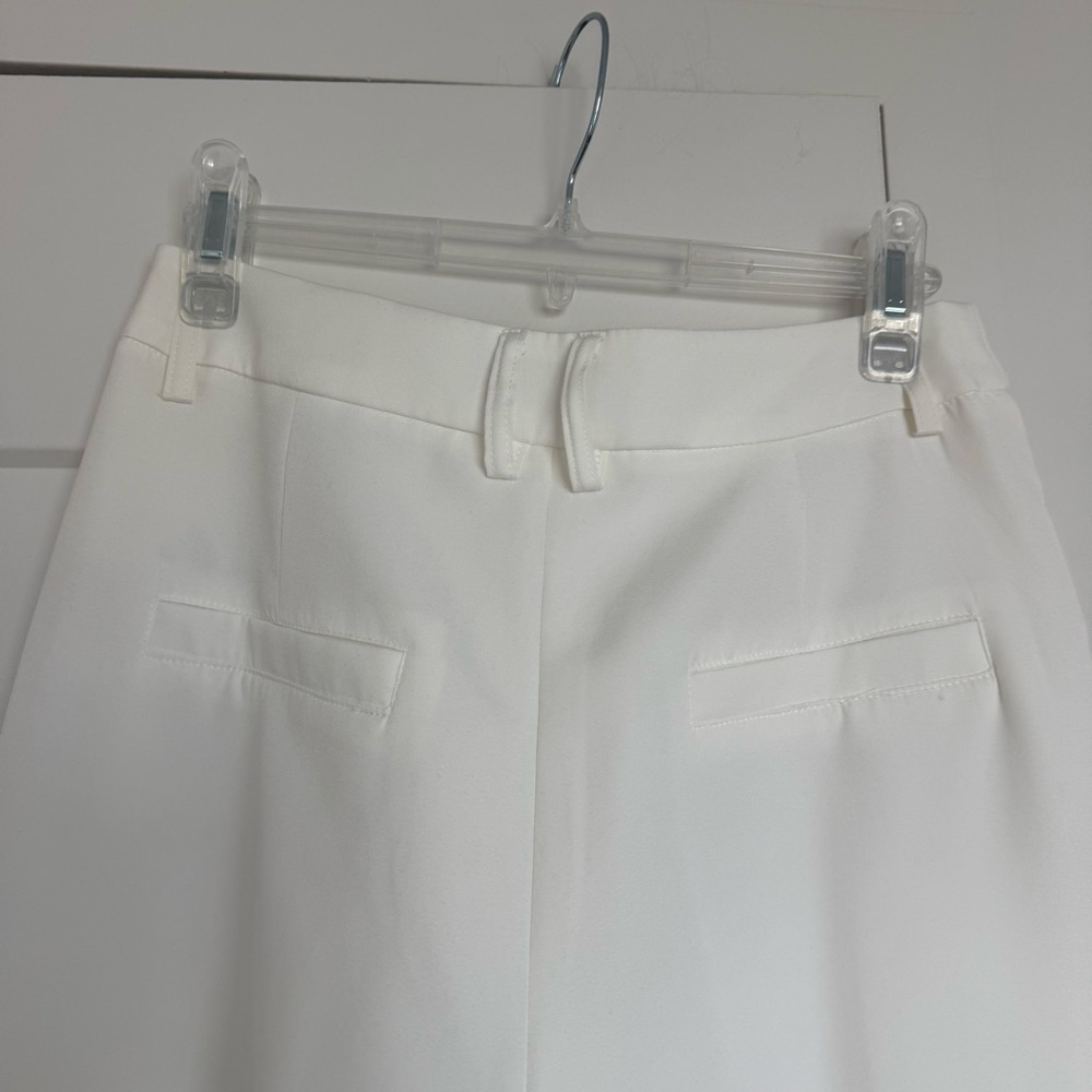 PrettyLittleThing White Two-Piece Set - Picture 15 of 16